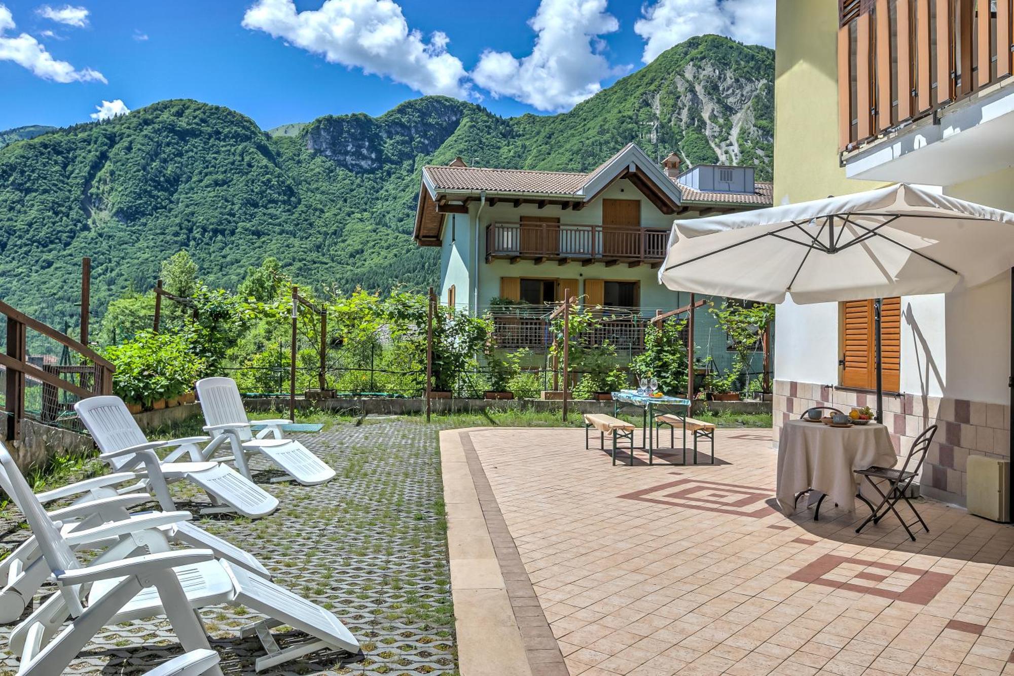 Il Giardino In Montagna Family Friendly- Happy Rentals Tenno Eksteriør billede