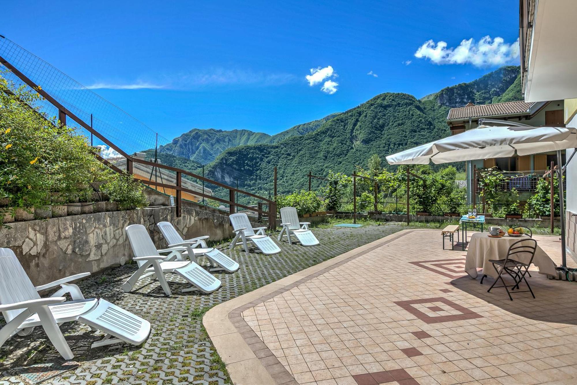 Il Giardino In Montagna Family Friendly- Happy Rentals Tenno Eksteriør billede